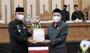 Bupati-Luwu-Instruksikan-OPD-Tindak-Lanjuti-LKPJ-Tahun-2021