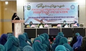TP-PKK-Luwu-Gelar-Pemanfaatan-Lapangan-PKK-Hatinya-PKK