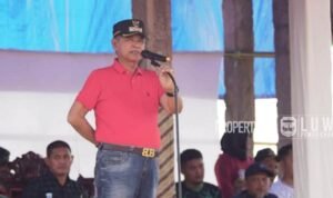 Bupati-Luwu-Mengimbau-Masyarakat-Bastem-Tetap-Semangat-Juang-45