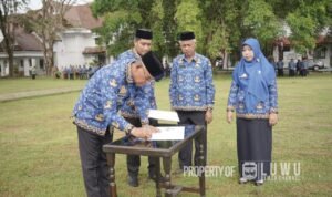 Basmin-Serahkan-SK-PPPK-24-Tenaga-Kesehatan-Formasi-2023